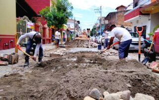 SEAPAL Vallarta repara socavón por colapso de tubería sanitaria