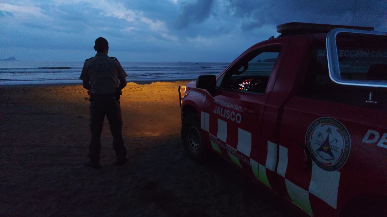 Restringen actividades en el mar tras alerta de Tsunami